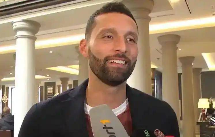 谁会拿欧冠冠军?库兰伊与《踢球者》的观点相左